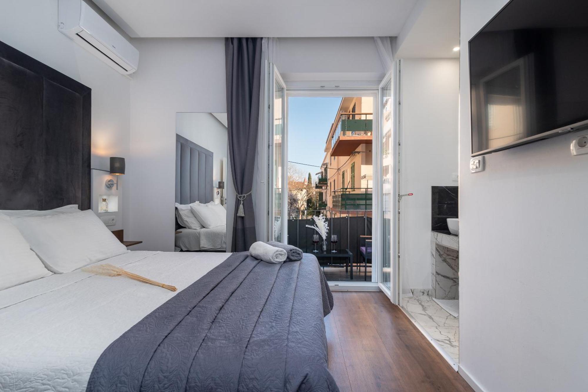 Antares Luxury Rooms 2 Сплит Экстерьер фото